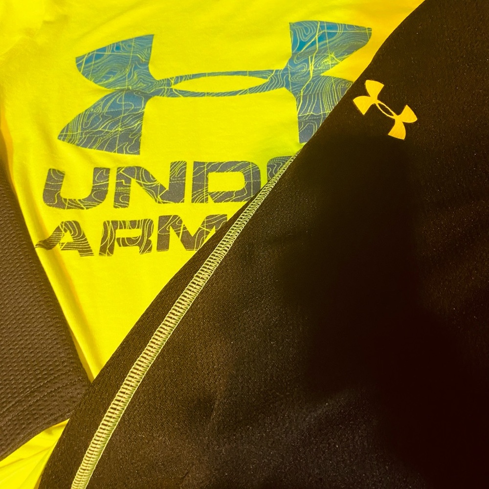 Boys size 4  under armour shirt and pant set(bought separately to match)